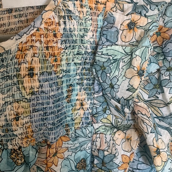 🆕 Magali Pascal Beautiful Floral Puff Sleeve Ruffle Top - Picture 5 of 15